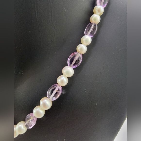 NEW Amethyst and Freshwater Pearl Necklace with Yellow Gold Clasp - Picture 2 of 6